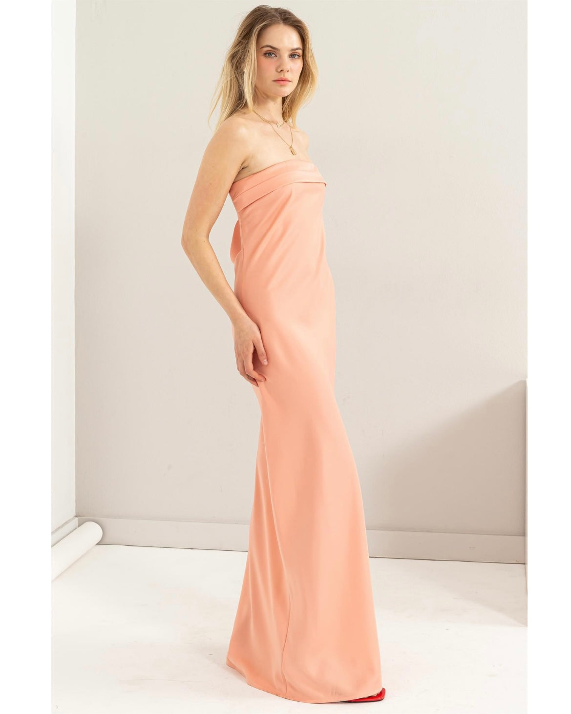 MAXI OPEN BACK DRESS