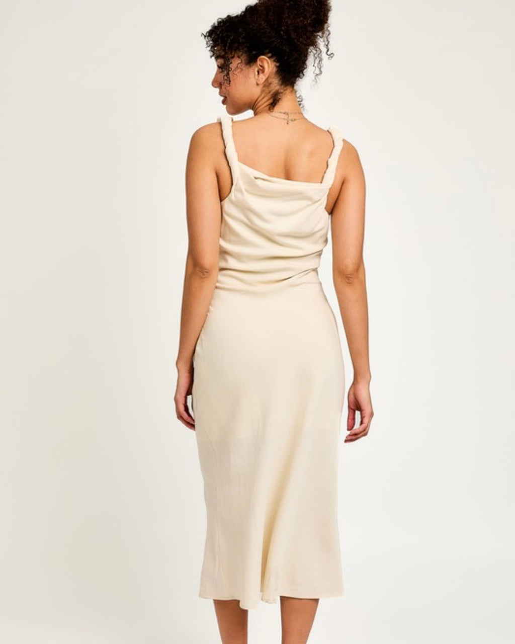 TWISTED DETAIL U-NECK MIDI DRESS