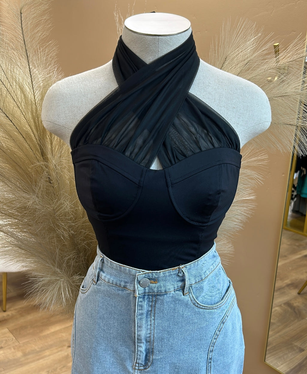 HALTER NECK TOP