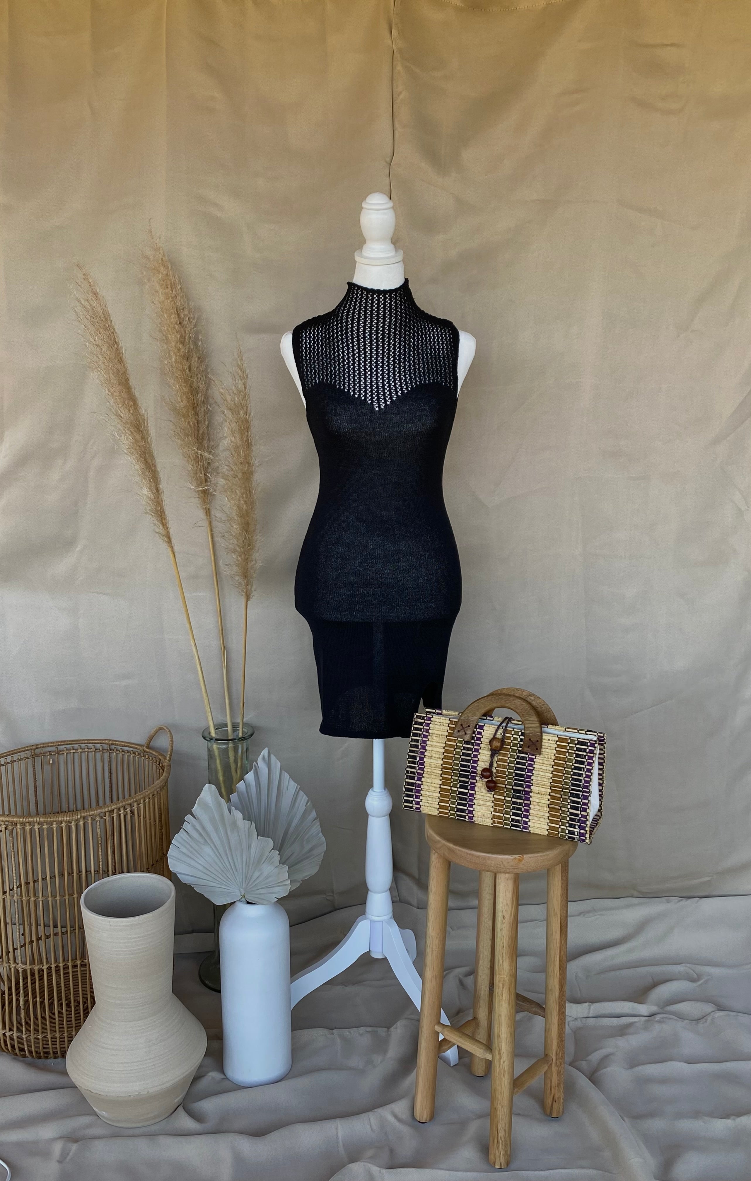 SLEEVELESS KNITTED BLACK SUMMER DRESS
